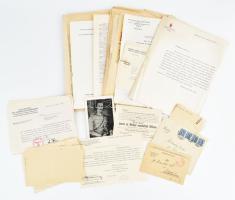 1937-1946 Gróf Domszky Pál, a lengyel-magyar ellenállás tagjának mappányi anyaga, magyar királyi követségi iratok, Gestapo üldöztetéssel kapcsolatos iratok, zsidók köszönő levelei