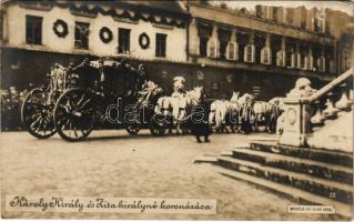 Budapest I. Károly király és Zita királyné koronázása. Révész és Biró 1916. 22. (felületi sérülés / surface damage)