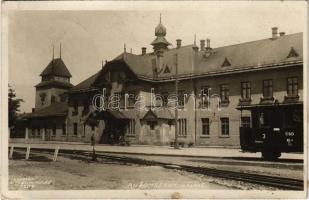 1928 Rózsahegy, Ruzomberok; Nádrazi / vasútállomás / railway station (ragasztónyom / glue marks)