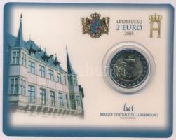 Luxemburg 2005. 2E Henrik nagyherceg 50. születésnapja és Adolf nagyherceg halálának 100. évfordulója sorszámozott műanyag díszlapon T:UNC Luxembourg 2005. 2 Euro 50th Birthday of Grand Duke Henri, 100th Anniversary of the death of Grand Duke Adolphe in a serial numbered plastic card C:UNC Krause KM#87