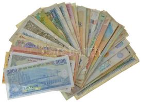 ~45db-os külföldi bankjegytétel, közte Brazília, Laosz, Üzbegisztán T:F,VG ~45pcs foreign banknote lot, within Brazil, Laos, Uzbekistan C:F,VG