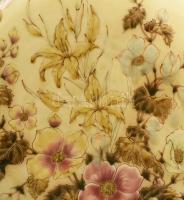 Zsolnay nagy méretű díszkulacs, historizáló mintázattal, 1880 körül Formaszám: 705 masszába nyomott ...