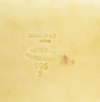 Zsolnay nagy méretű díszkulacs, historizáló mintázattal, 1880 körül Formaszám: 705 masszába nyomott ...