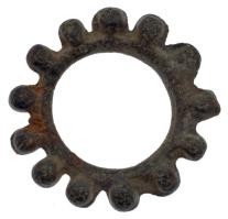 Kelták Kr. e. ~III-II. század Gyűrűpénz (?) bronz T:XF patina
Celtic Tribes ~3rd-2nd century bronze...