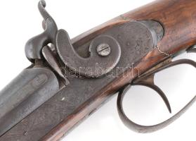 Kétcsövű elöltöltös csappantyűs vadászpuska. XIX.sz. jelzett, vésett. Werney et al. 120 cm
