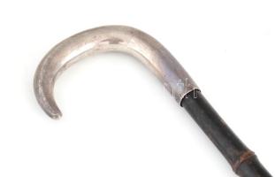 Ezüst fejes sétabot 1918 gravírozással, jelzett. 85 cm