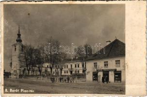 Barót, Baraolt; Piac tér, templom, római katolikus népiskola, Hangya szövetkezet üzlete, országzászló / square, church and school, cooperative shop, Hungarian flag (fa)