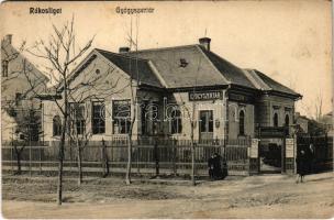 1912 Budapest XVII. Rákosliget, gyógyszertár bejárata. Opál fényirda