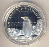 Cook-szigetek 2008. 5$ Ag "Veszélyeztetett állatvilág-Antarctica, pingvin" pingvin szeme Swarowski kristály! T:PP