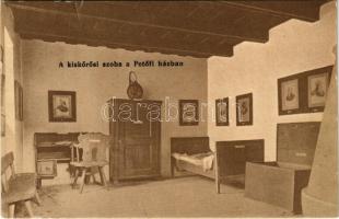 A kiskőrösi szoba a Petőfi házban. Üdvözlet a Petőfi Házból! Budapest VI. Bajza utca 21. (szakadás / tear)