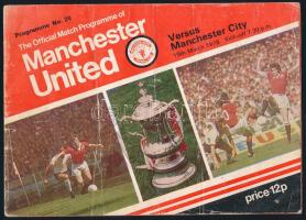 1978 Manchester United - Manchester City (2:2) angol labdarúgó-mérkőzés hivatalos programfüzete, 1978. márc. 15., kisebb gyűrődésekkel, kopásnyomokkal, tanúsítvánnyal / Manchester United v. Manchester City (2-2) official match programme, 15th March 1978, with slight wear and creases, with certificate