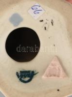 2 db Royal Dux madár, porcelán, jelzett, sérült, m: 12-15 cm