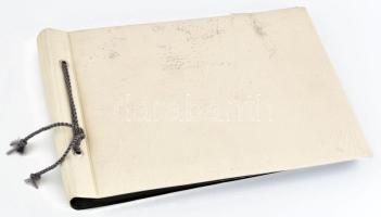Üres fotóalbum, fotósarkokkal, harántalakú, zsinórfűzéses, 33x23 cm + 6 db különféle fotótasak