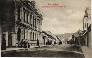 Resicabánya, Resicza, Recita, Resita; Városháza, Erzsébet királyné út / town hall, street view - képeslapfüzetből / from postcard booklet