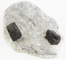 Nagy méretű magnezit kristályok közeten, 13 x 8x 4cm, 385g, Ausztria (Zillertal)
