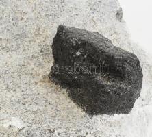 Nagy méretű magnezit kristályok közeten, 13 x 8x 4cm, 385g, Ausztria (Zillertal)