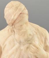 Jalim jelzéssel: Bölcs Náthán. Faragott márvány, alsó része, talapzattal javított, kis kopásokkal, 1...