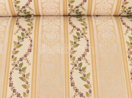 Biedermeier kanapé, 1850 körül, szépen felújított állapotban, 173x62x96cm / A tétel a Gödöllői Királ...