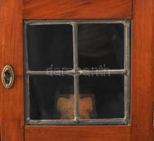 Szecessziós, kisméretű női íróasztal, szép állapotban, kulcsokkal, bőr része kissé sérült, kopott, 1...