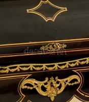 III. Napóleon fekete cilinderes, írószekreter, bronz veretekkel, kulccsal, tükrös, középső ajtóval, ...