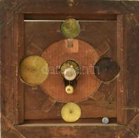 1850 körül, fa falióra, hónap nap kijelzéssel, mechanikus, nincs kipróbálva, 60x59 cm /