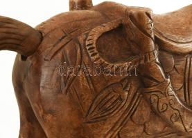 1930 körül, fa hintaló, kopásokkal, m: 94 cm / A tétel a Gödöllői Királyi Kastélyban tekinthető meg....