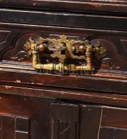 1880 körül, historizáló, kisszekrény, sérülésekkel, közepén csavaros balüszterrel, 80x38x120 cm / A ...