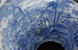 1880 körül, vízöblítéses, régi WC, Defti fajansszal, kopásokkal, 65x110x46 cm / A tétel a Gödöllői K...