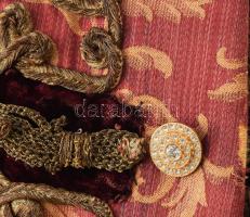 Férfi díszmagyar, komplett felszerelés. A kabátban filmgyári pecsétek, modern gombokkal, korabeli sa...