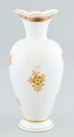 Herendi sárga indiai kosaras váza, jelzett, kis kopásokkal, m: 19 cm