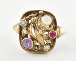 Arany (Au/8k) ékített gyűrű, jelzett, m: 55. bruttó: 3,2g