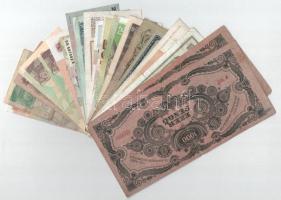 24db-os, nagyrészt külföldi bankjegy tétel, közte Szlovákia 2004. 20K (2x) T:F,VG közte szép papír
...