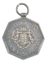 ~1910-1918. A M. Kir. Közoktatási Ministeriumtól / Szabadkai Torna-Egylet - Verseny díj jelzetlen Ag díjérem füllel, DERRA gyártói jelzéssel (18,12g/~35x33mm) T:XF karc /  Hungary ~1910-1918. A M. Kir. Közoktatási Ministeriumtól / Szabadkai Torna-Egylet - Verseny díj unmarked Ag award medal with ear, with DERRA makers mark (18,12g/~35x33mm) T:XF scratch