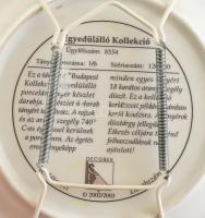 Decobex jelszett dísztányér, falraaksztható, tányértartóban, Szombathely Zsinagóga, jelzett, matricá...