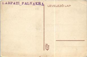 Budapest VIII. Állami Nőipariskola udvar részlete, növendékek szünidőben. Rákóczi tér 4. (EK)