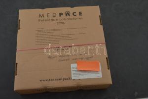 Kb. 400 db MODERN város és motívum (üdvözlők) képeslap vegyes minőségben nagy dobozban / Cca. 400 mo...