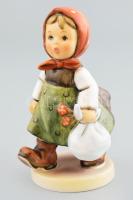 Goebel / Hummel fajansz figura, Grossmutter wartet - Grandmas Girl. Kézzel festett, jelzett, hibátlan, m: 10 cm