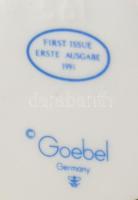 Goebel / Hummel fajansz figura, Grossmutter wartet - Grandma's Girl. Kézzel festett, jelzett, h...