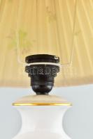 Herendi csipkebogyó mintás lámpa, ernyővel, jelzett, kopásokkal, nincs kipróbálva, m: 60 cm