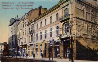 Ivano-Frankivsk, Stanislawów, Stanislau; Ul. Sapiezynska / Sapiezynskagasse / street view, shops (wet corner)