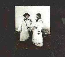 cca 1900-1920 Vidéki városok, tájképek, cukorgyár, népviselet; 7 db üvegdia, Uránia Szemléltető Tane...