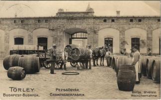 1908 Budapest XXII. Budafok, Törley pezsgőgyár, borok átvétele az udvaron, lovaskocsik / Champagnerfabrik, Weinübernahme (EK)