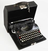 Groma Régi írógép, magyar billentyűzettel kulccsal