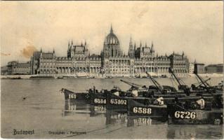 Budapest V. Országház, Parlament, hajók (fl)