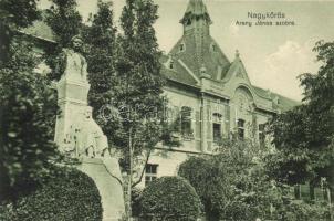 Nagykőrös Arany János szobra