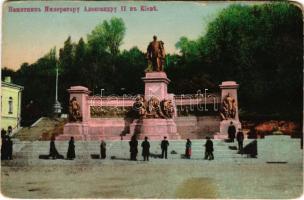 Kiev, Kiew, Kyiv; Monument a l'Empereur d'Alexandre II / statue (worn corners)