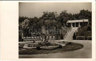 Budapest XI. Az Isteni Megváltó Leányai Budai Szent Margit Tan- és Nevelőintézete, kertrészlet, photo