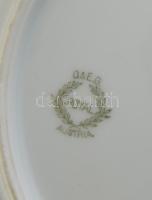 Kossuch János Royal Austria porcelán mártásos tál. Kézzel festett jelzett, kopással. d: 17 cm + kaná...