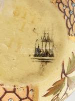 Antik Zsolnay gyufatartó, korának megfelelő sérülésekkel, 1900 körül, m: 5 cm