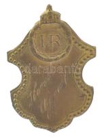 ~1930. "HR (Hadirokkant)" bronz jelvény "Honsz. (Hadirokkantak, Hadiözvegyek és Hadiárvák Országos Nemzeti Szövetsége) Újpest" gravírozással (23x33mm) T:XF / Hungary ~1930. "HR (Invalid)" bronze badge with "Honsz. (National Association of War Veterans, War Widows and War Orphans) Újpest" engraving (23x33mm) C:XF